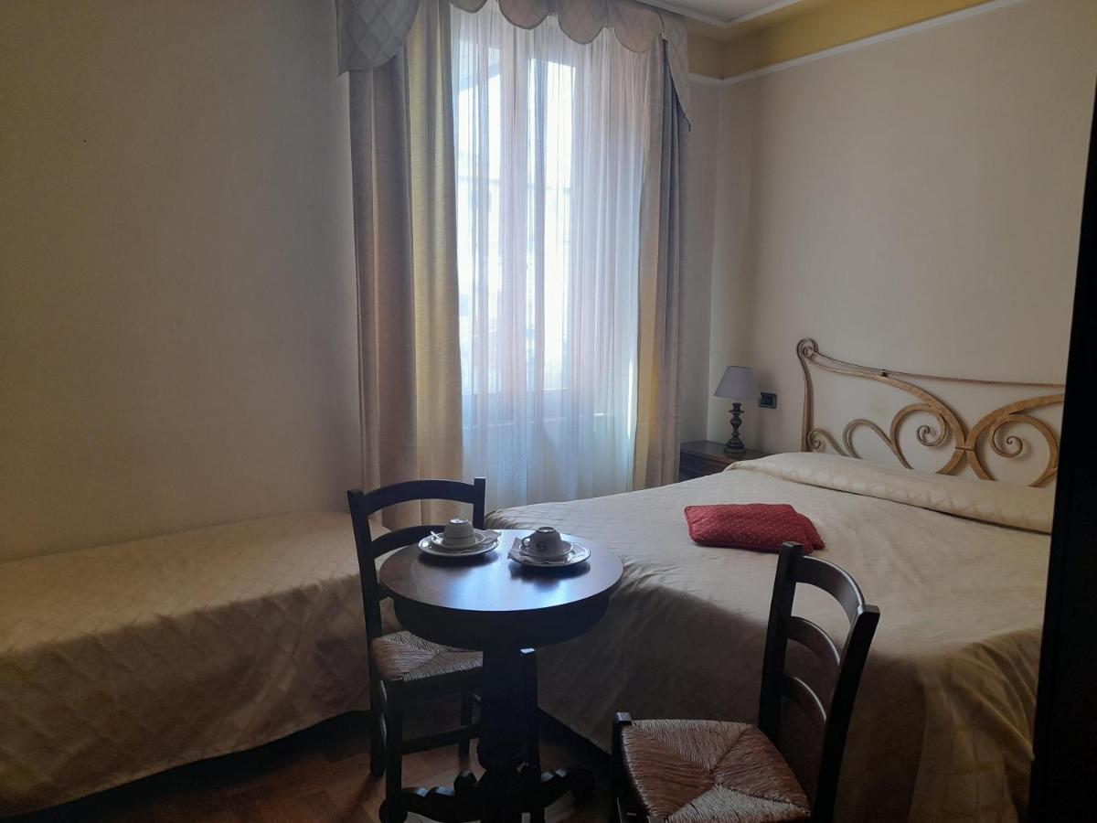Petit Chateau Montecatini Terme Buitenkant foto