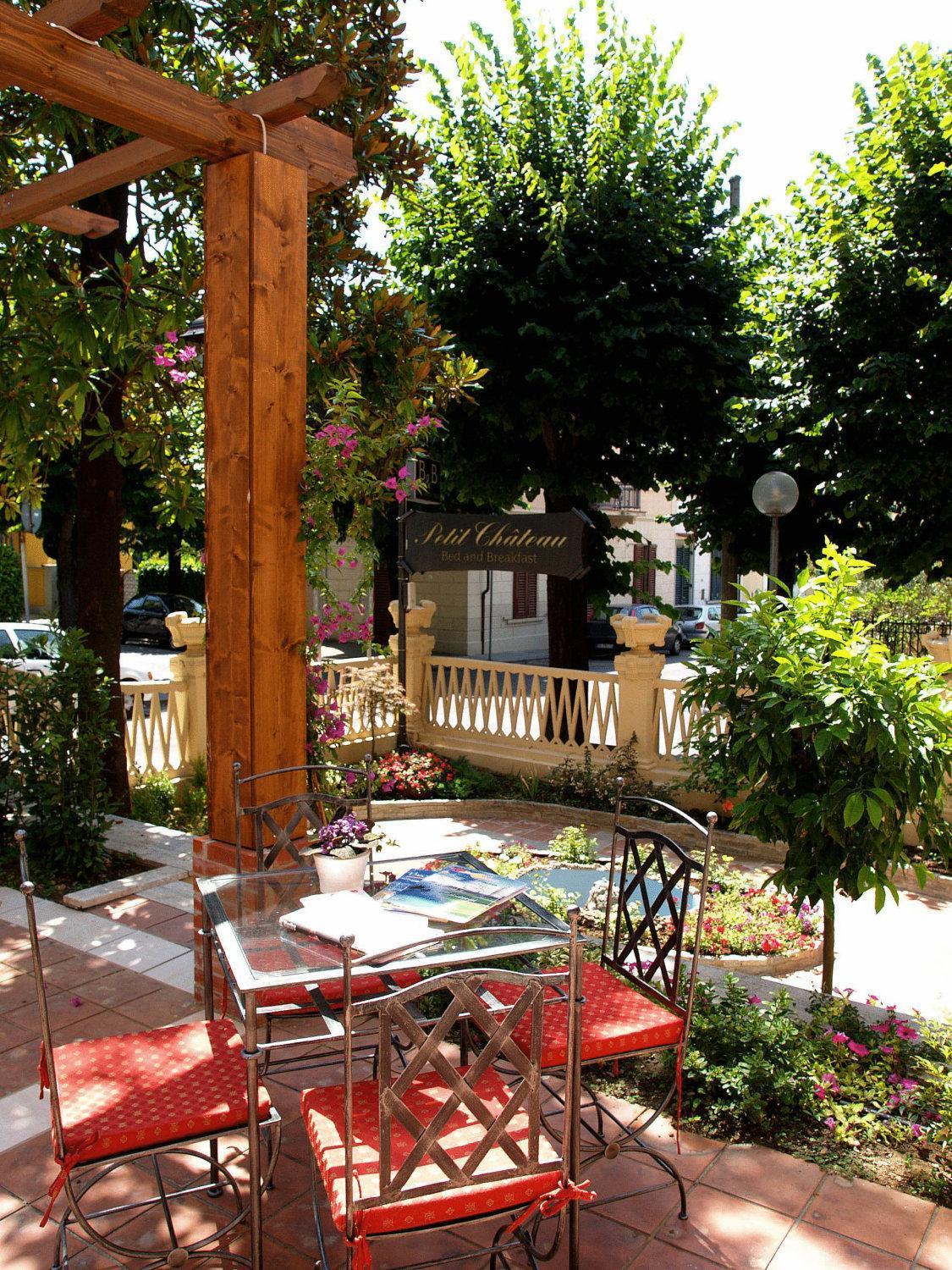 Petit Chateau Montecatini Terme Buitenkant foto