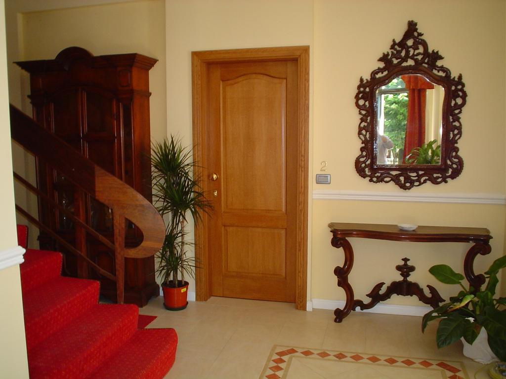 Petit Chateau Montecatini Terme Buitenkant foto