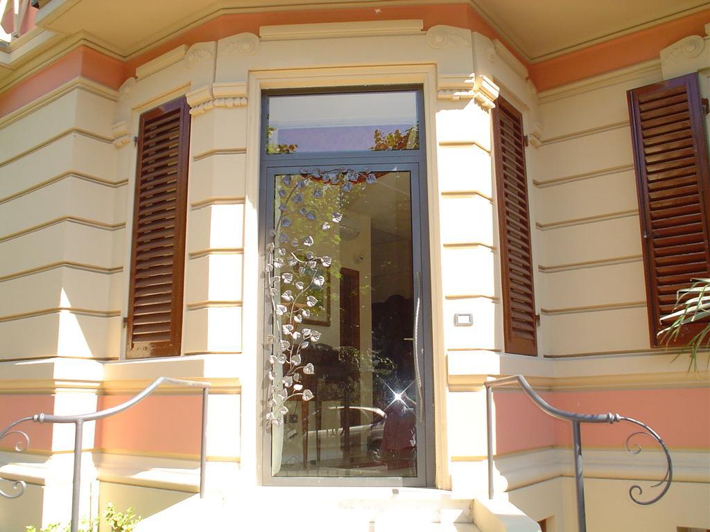 Petit Chateau Montecatini Terme Buitenkant foto